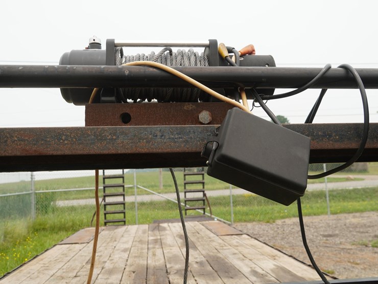 #136-•-2013-appalachian-49290-24'-trailer-image-8