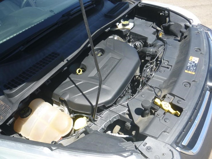 2015-ford-escape-image-11