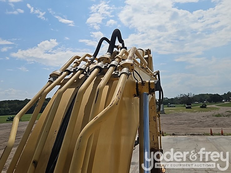 2017-kobelco-sk210-image-30