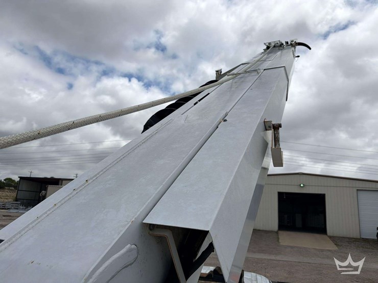 2019-international-durastar-4300-image-29