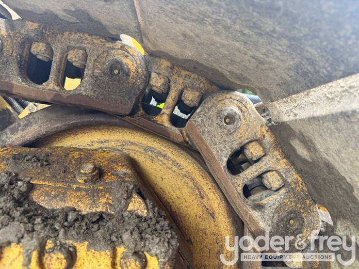 2019-caterpillar-d6k2-lgp-image-25