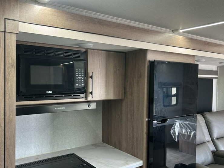 #140-•-2025-grand-design-imagine-xls-22mle-camper-image-57