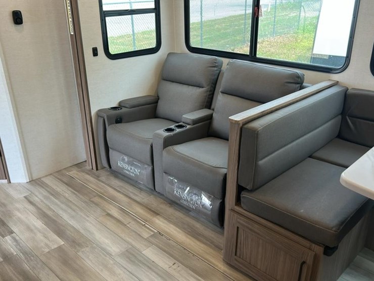 #141-•-2024-alliance-rv-delta-281bh-camper-image-66