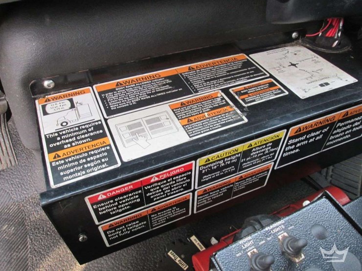 2011-international-workstar-7400-image-17