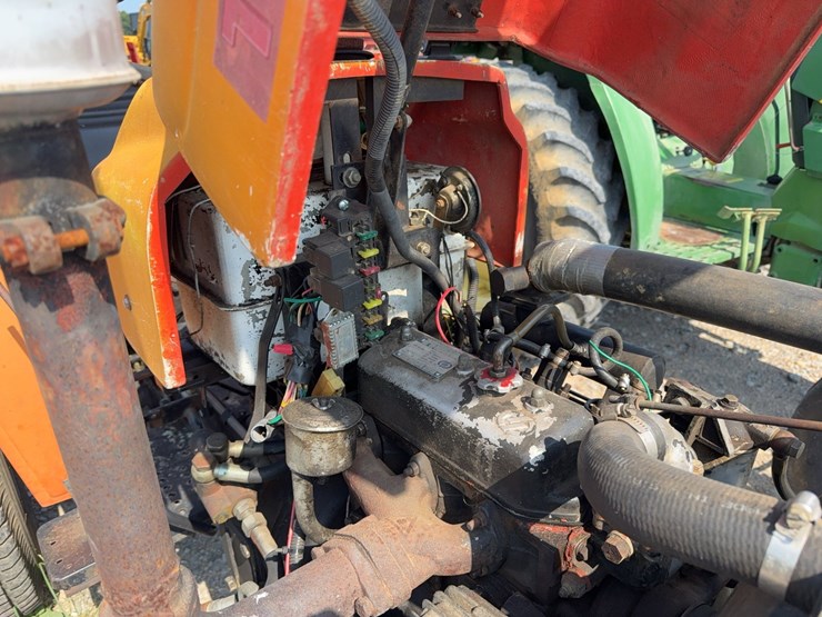 2004-tractor-king-200-image-64