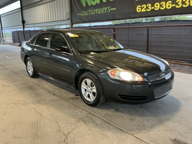 2016-chevrolet-impala-limited-sdn-image-2