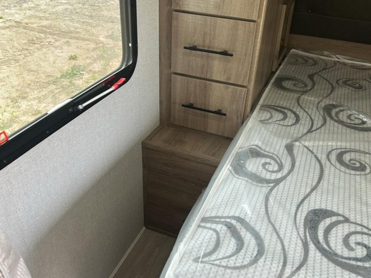 #140-•-2025-grand-design-imagine-xls-22mle-camper-image-65