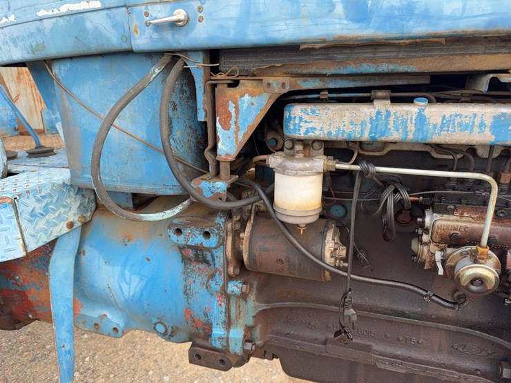 ford-tractor-image-44