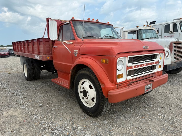 1968-chevrolet-50-image-3