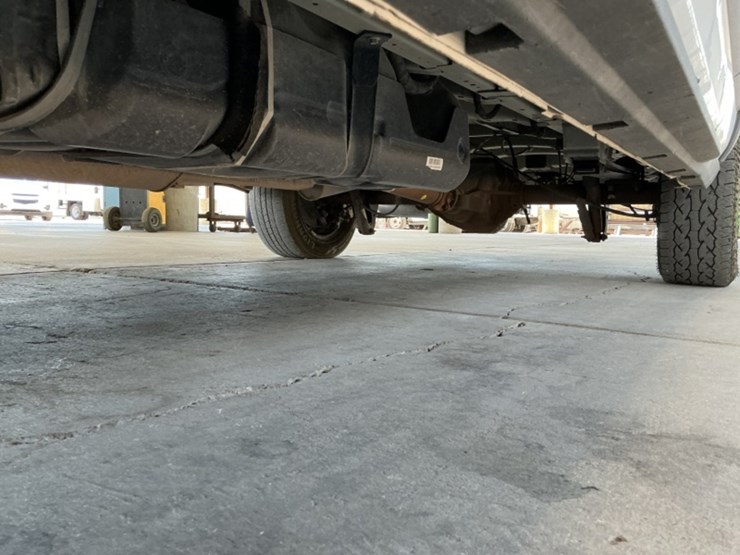 2020-ford-transit-image-31
