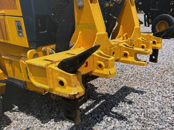 2018-deere-672g-image-3