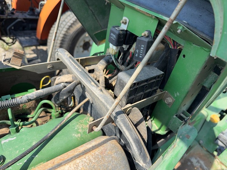john-deere-1070-image-42