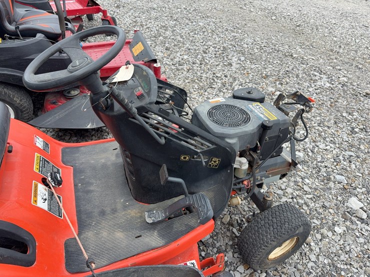 kubota-t1670-image-13