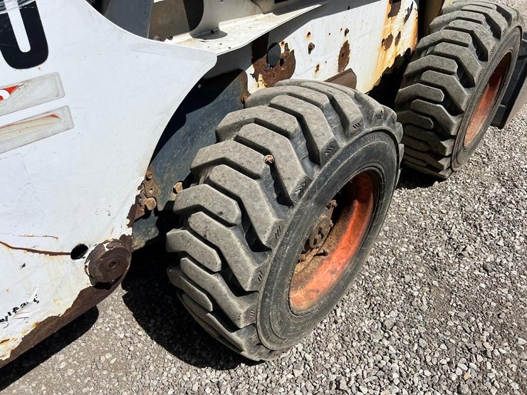 2005-bobcat-s250-image-17
