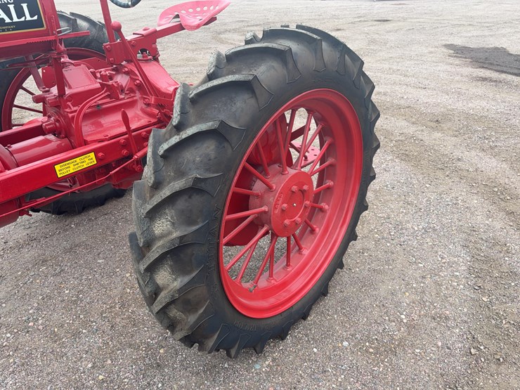 1938-farmall-f20-tractor-image-10