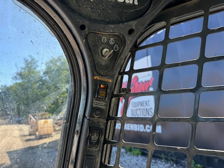 bobcat-t590-image-24
