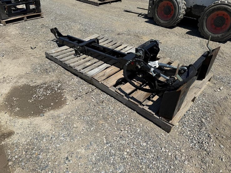 kubota-l4455a--4-pt-hitch-and-subframe-wh-auto-latch-uni-tach-image-2