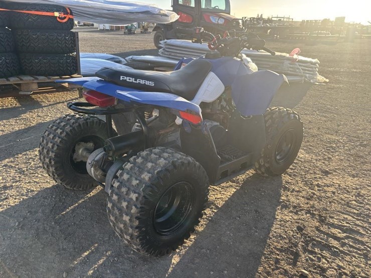 2012-polaris-quad-image-3
