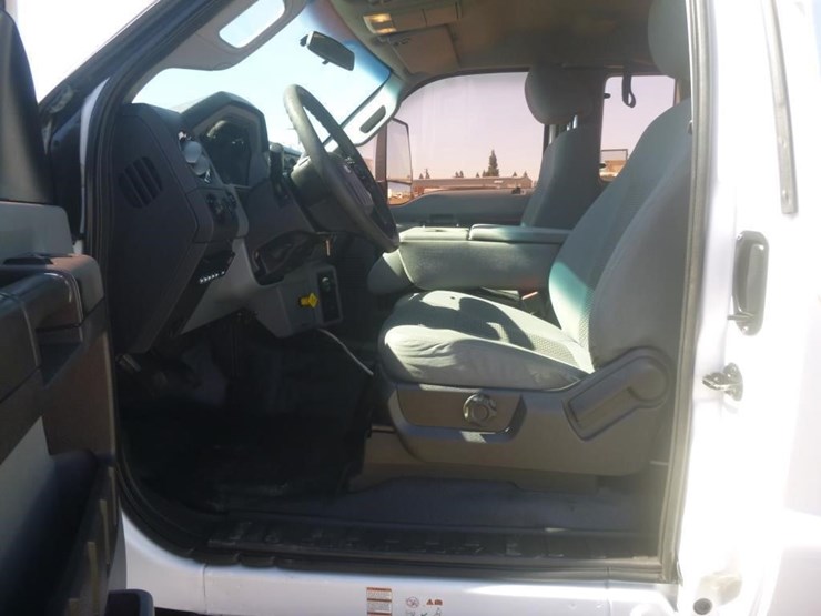 2016-ford-f650-image-17