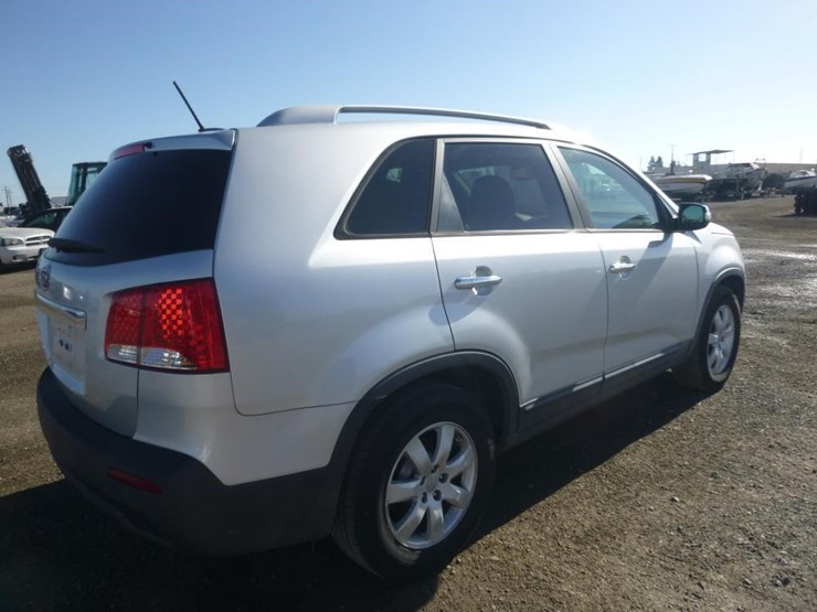 2012-kia-sorento-image-3