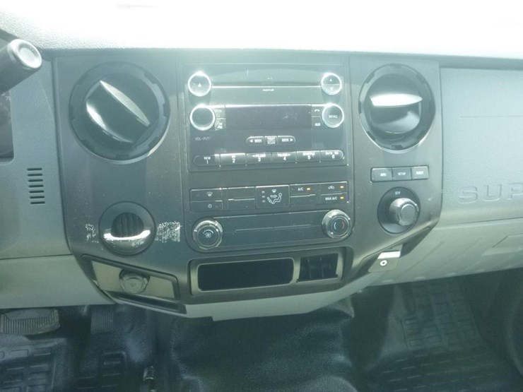2015-ford-f650-image-22