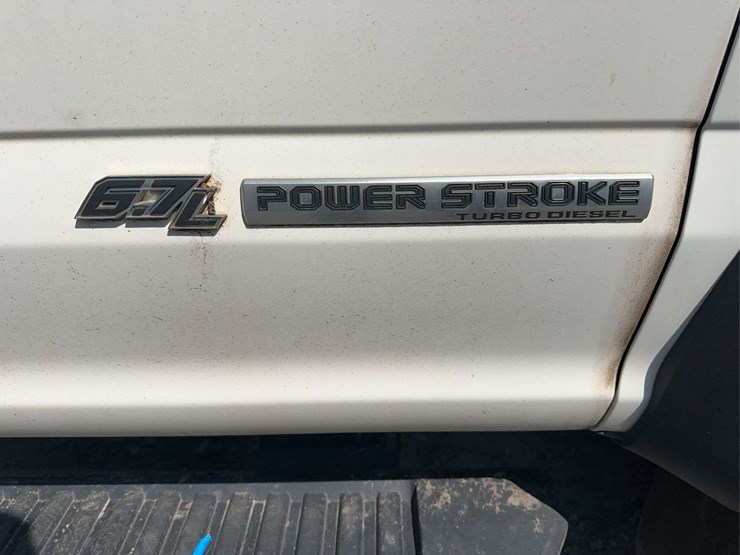 2017-ford-f450-xl-image-15