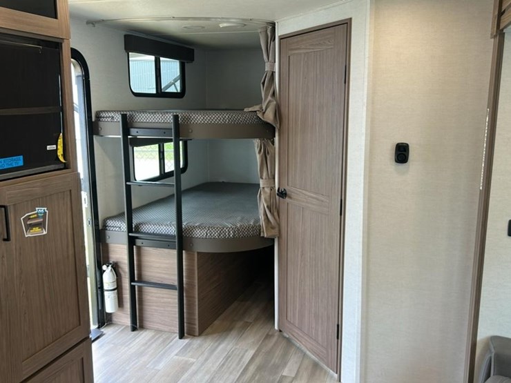 #141-•-2024-alliance-rv-delta-281bh-camper-image-41