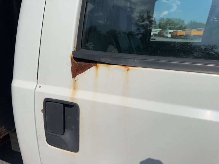 2015-ford-f450-xl-image-16