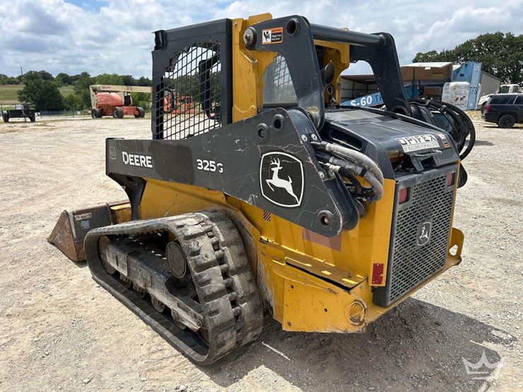 deere-325g-image-3