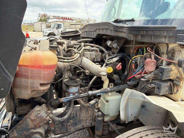 2008-international-durastar-4300-image-10