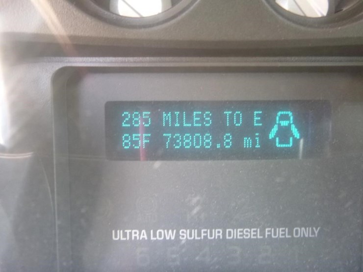 2011-ford-f550-image-24
