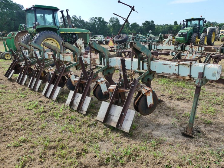 kmc-6-row-ripper-stripper-bedder-image-3