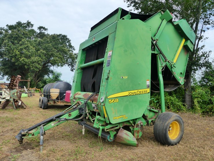 john-deere-568-image-1