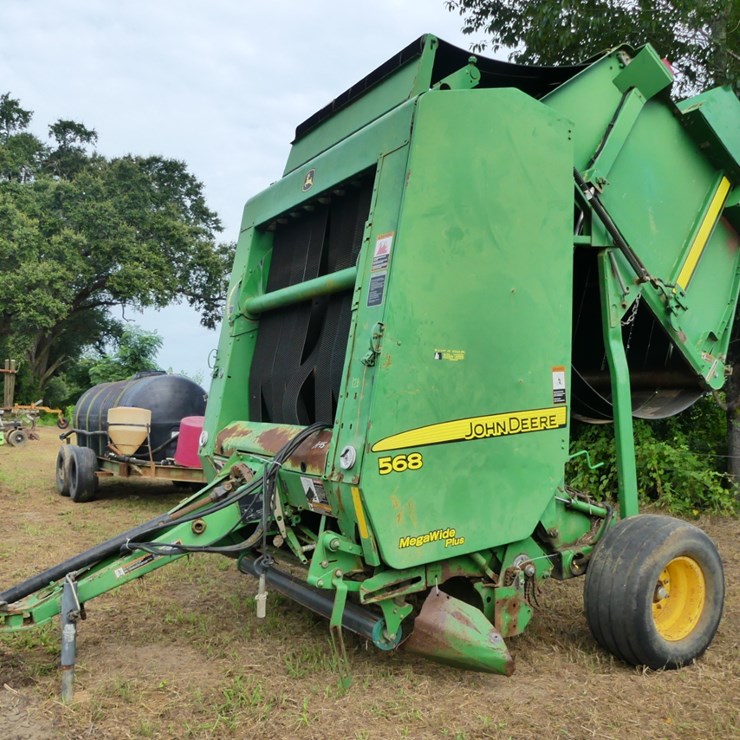 JOHN DEERE 568