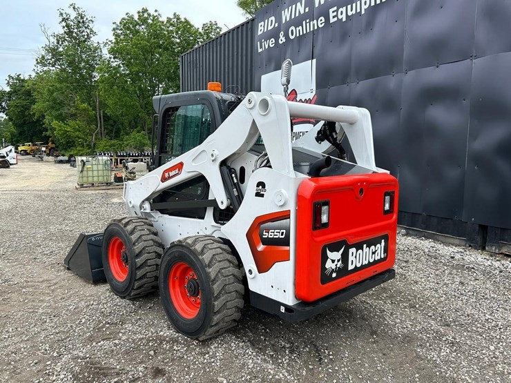 2024-bobcat-s650-image-2