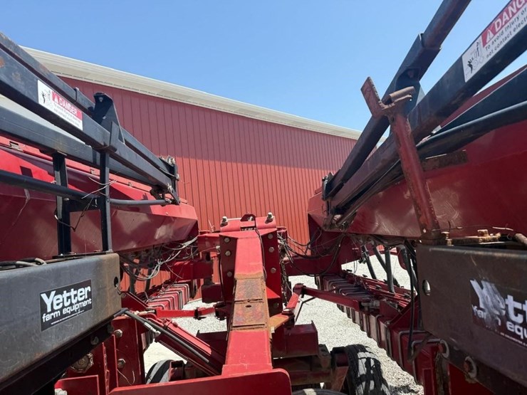 case-ih-5500-image-36