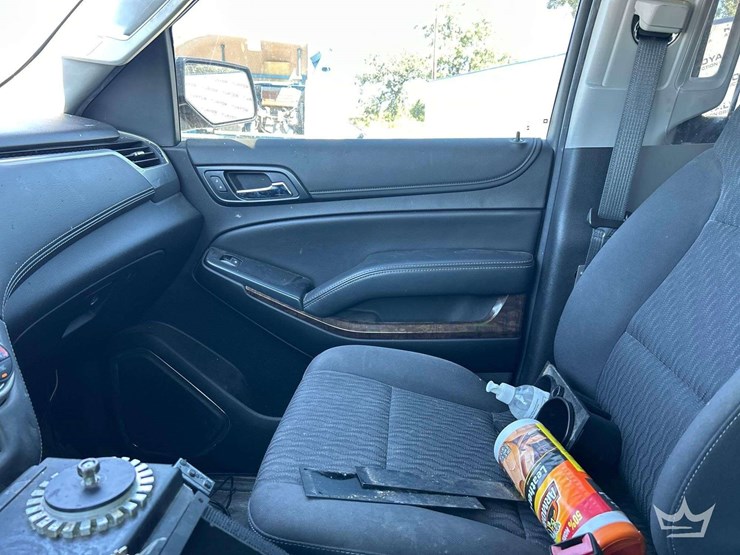 2019-chevrolet-tahoe-image-18