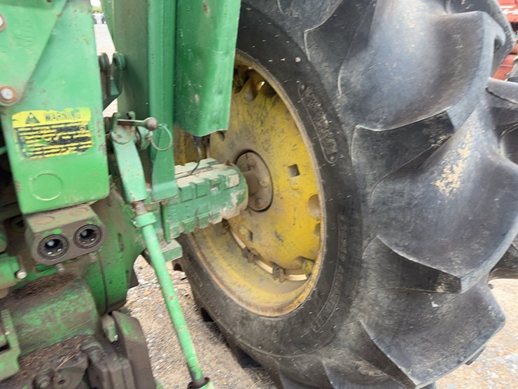 john-deere-4020-image-16