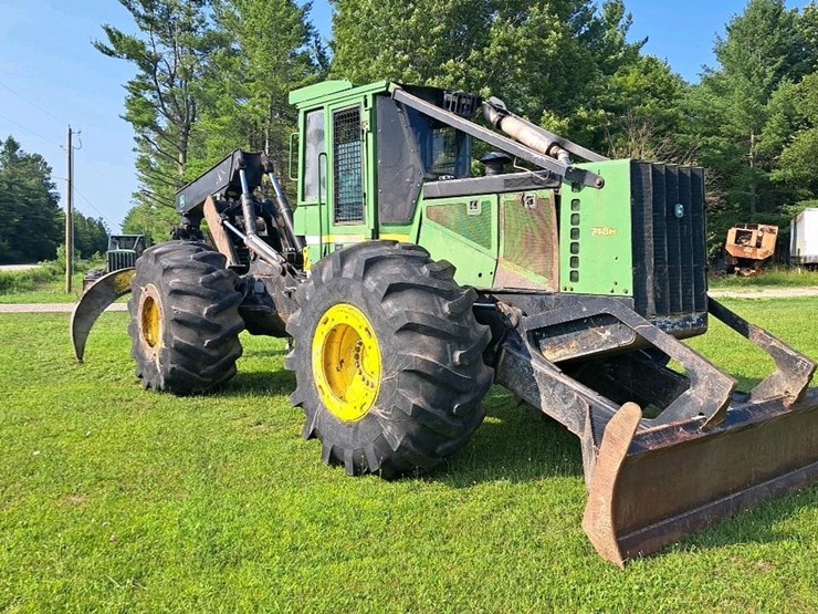 2008-deere-748h-image-7
