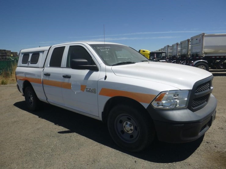 2015-dodge-1500-image-2