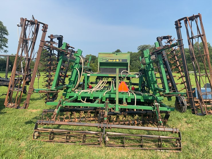 2200-turbo-till-(2200tt)-22'-with-gandy-air-seeder-image-6