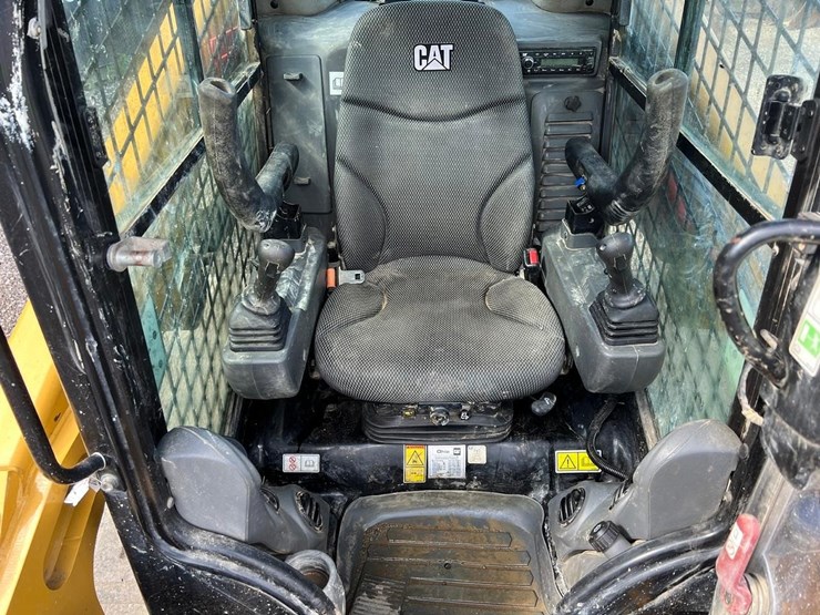 2022-caterpillar-279d3-image-20