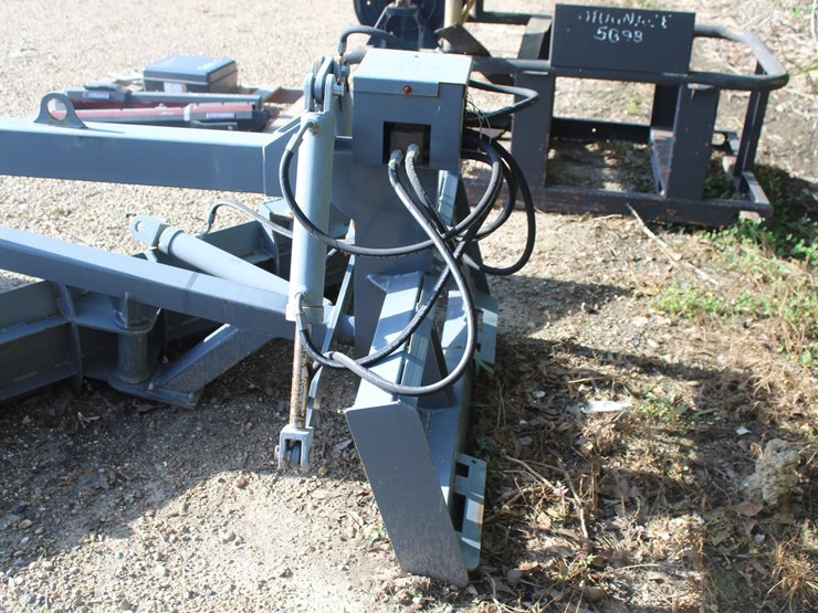 #35831-•-hyd-grader-attachment-with-wheels-image-3