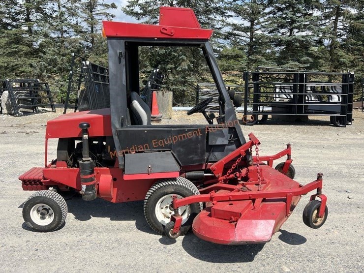 toro-groundsmaster-325d-image-6