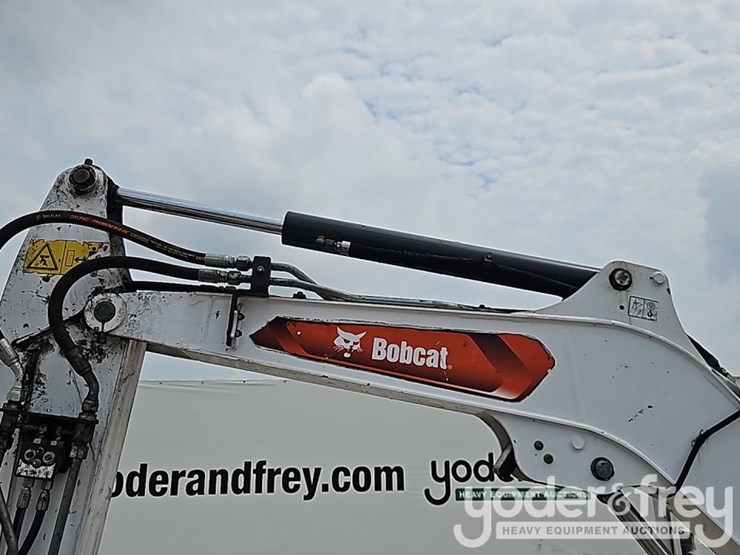 2022-bobcat-e32-image-21