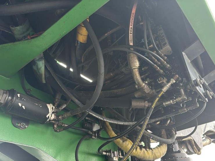 2007-deere-437c-image-39
