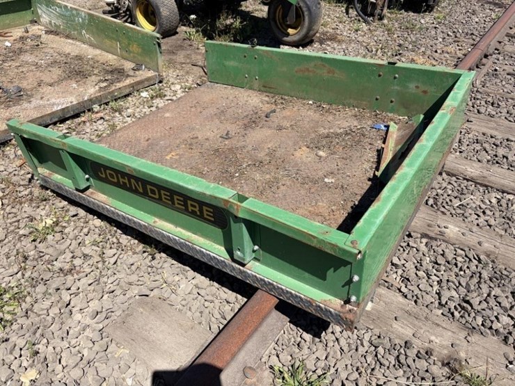 john-deere-gator-image-3