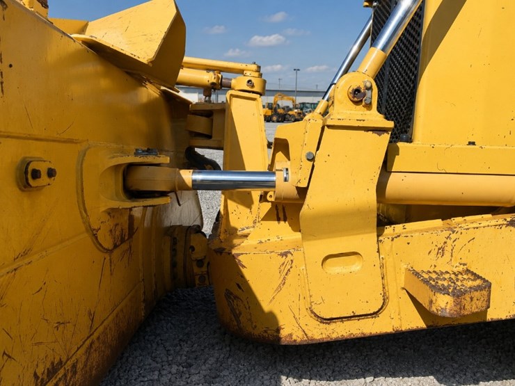 2019-komatsu-d65wx-18-image-4