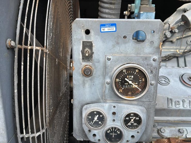 #163-•-1996-detroit-325-kw-genset-image-17