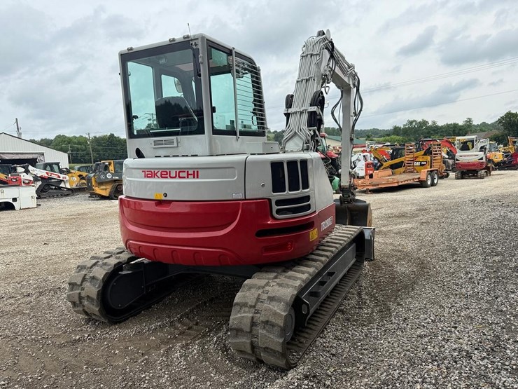 takeuchi-tb280fr-image-4